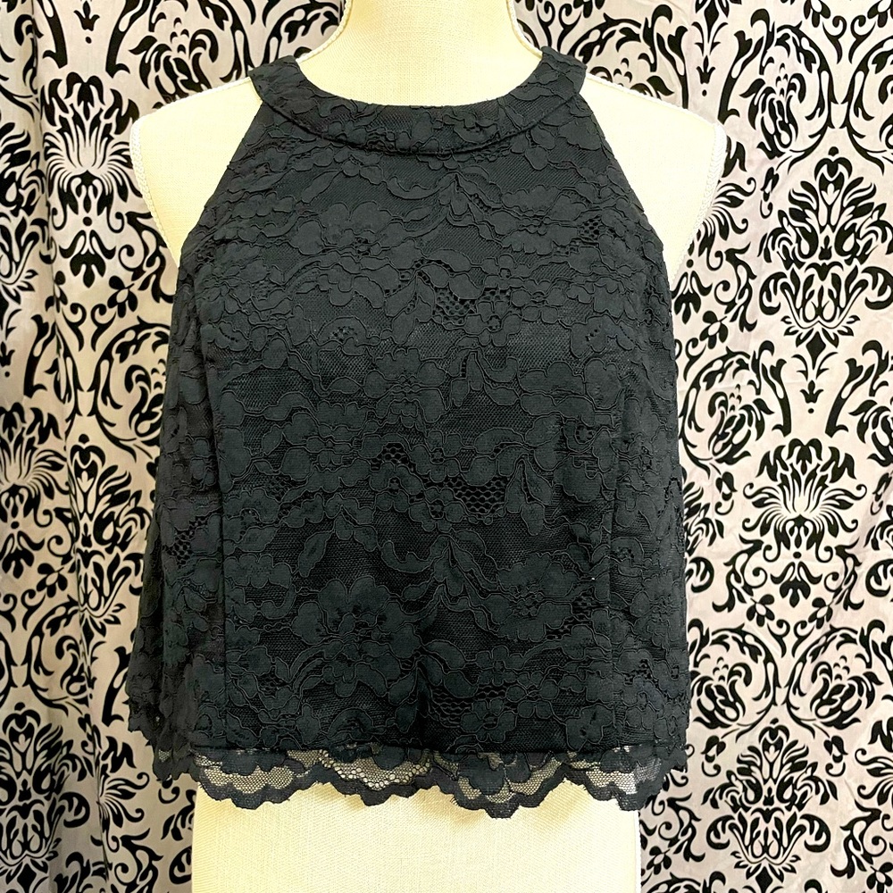 ⚡️ FLASH - Torrid lace top